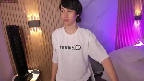 Snapshot of im_crisvega88 chatting on 03-05-25, 08:00 criss online show from 03-05-25, 08:00