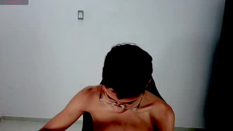 im_david01 online show from 04-11-26, 04:11