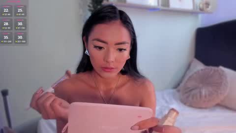 Snapshot of im_isabellaa chatting on 09-19-25, 08:31 Isa online show from 09-19-25, 08:31