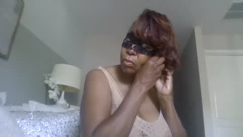 Snapshot of im_laa30z chatting on 06-21-26, 12:52 weet exy Cougar online show from 06-21-26, 12:52