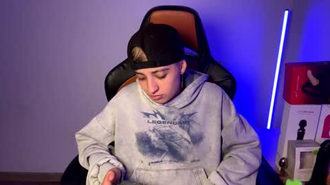 Laia online show from 02-20-25, 08:28