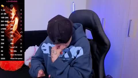 Laia online show from 11-27-25, 12:13