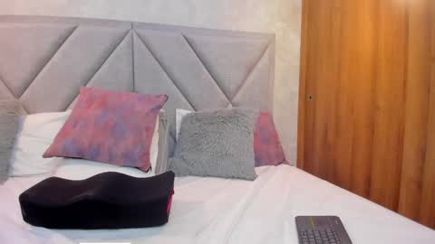 Manu  online show from 05-27-26, 06:16