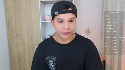Snapshot of im_marco chatting on 06-17-26, 04:04 Marco online show from 06-17-26, 04:04