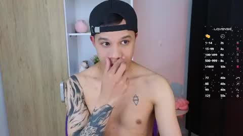 Snapshot of im_marco chatting on 06-18-26, 02:01 Marco online show from 06-18-26, 02:01