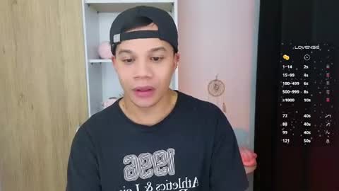 Snapshot of im_marco chatting on 06-19-26, 04:06 Marco online show from 06-19-26, 04:06