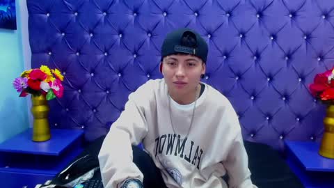 Snapshot of im_mathias chatting on 01-09-25, 02:54 mathias online show from 01-09-25, 02:54