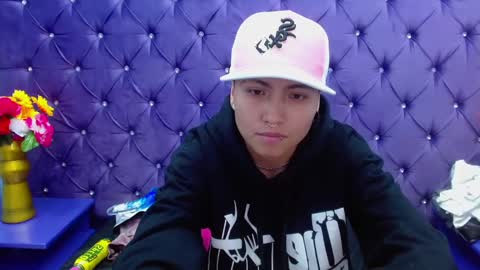 Snapshot of im_mathias chatting on 01-11-25, 09:04 mathias online show from 01-11-25, 09:04