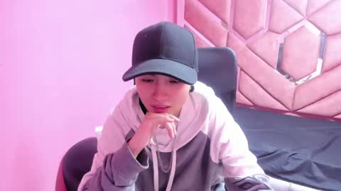 Snapshot of im_mathias chatting on 01-16-25, 03:23 mathias online show from 01-16-25, 03:23