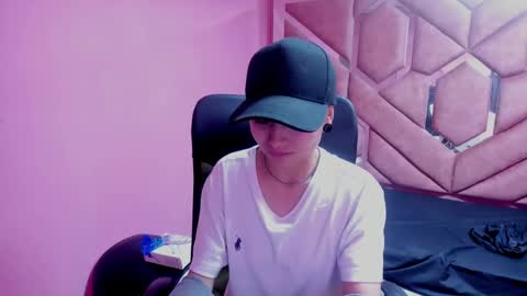 Snapshot of im_mathias chatting on 01-16-25, 09:27 mathias online show from 01-16-25, 09:27