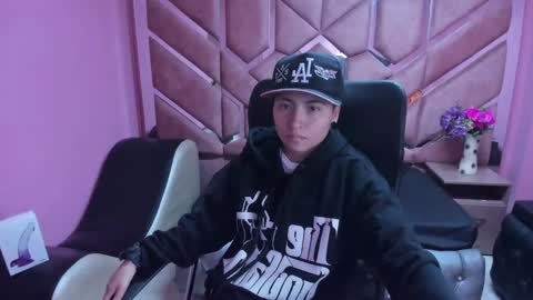 Snapshot of im_mathias chatting on 01-20-25, 02:11 mathias online show from 01-20-25, 02:11