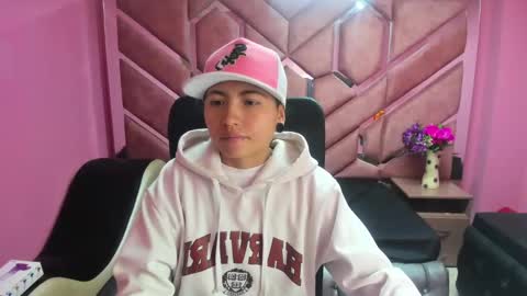 Snapshot of im_mathias chatting on 01-21-25, 02:22 mathias online show from 01-21-25, 02:22