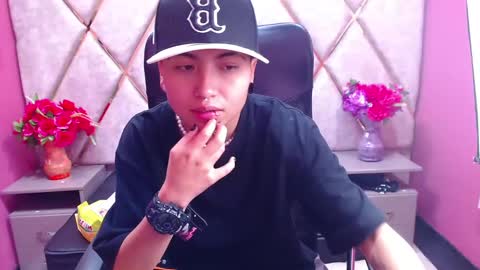 Snapshot of im_mathias chatting on 01-31-25, 09:05 mathias online show from 01-31-25, 09:05