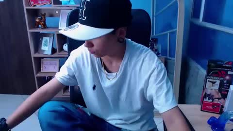 Snapshot of im_mathias chatting on 03-06-25, 03:24 mathias online show from 03-06-25, 03:24