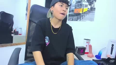 Snapshot of im_mathias chatting on 09-19-25, 09:26 mathias online show from 09-19-25, 09:26