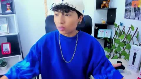 Snapshot of im_mathias chatting on 10-12-25, 07:57 mathias online show from 10-12-25, 07:57