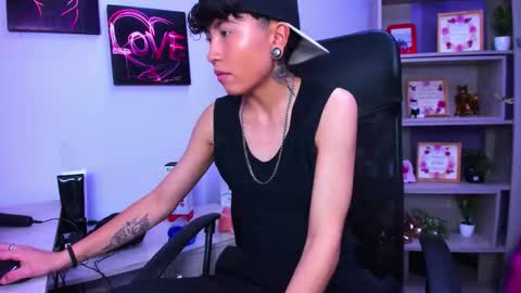 Snapshot of im_mathias chatting on 10-29-25, 03:42 mathias online show from 10-29-25, 03:42