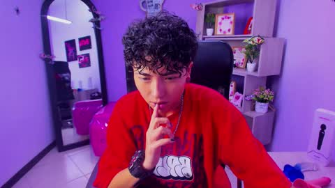 Snapshot of im_mathias chatting on 11-04-25, 04:11 mathias online show from 11-04-25, 04:11