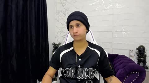 Snapshot of im_milan_rs chatting on 02-08-25, 04:14 im_milan_rs online show from 02-08-25, 04:14