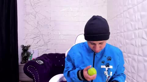 Snapshot of im_milan_rs chatting on 02-09-25, 10:09 im_milan_rs online show from 02-09-25, 10:09