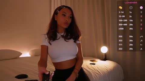 Snapshot of im_milla chatting on 01-26-25, 10:45 Milla online show from 01-26-25, 10:45