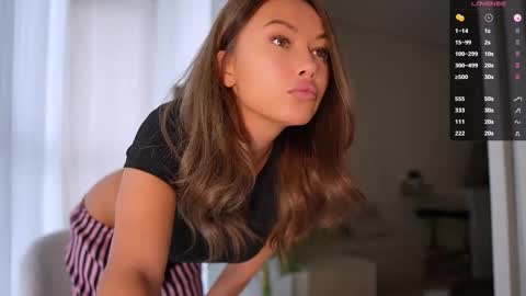 Snapshot of im_milla chatting on 11-12-25, 08:04 Milla online show from 11-12-25, 08:04