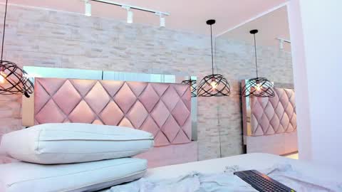 im mou  online show from 01-24-25, 03:45