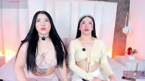 Snapshot of im_nika_ chatting on 07-08-26, 01:15 Nika online show from 07-08-26, 01:15