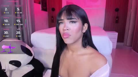 Perla online show from 11-27-25, 09:17