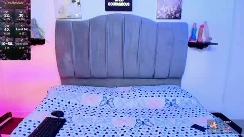 im_riley_ online show from 05-12-26, 07:11