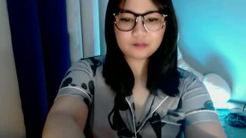 Snapshot of im_ur_cutiewife chatting on 11-05-25, 08:31 cherryl online show from 11-05-25, 08:31