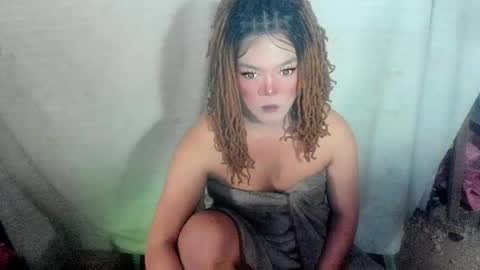 Snapshot of im_ur_hot_ella chatting on 08-01-26, 04:12 ella may online show from 08-01-26, 04:12