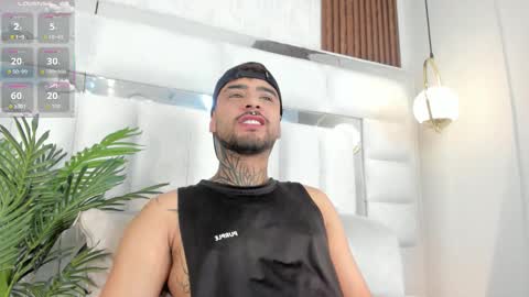 Felipe Ferrer online show from 11-26-25, 08:43