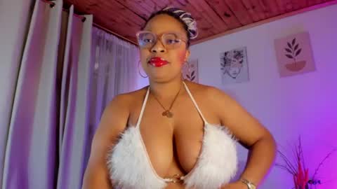 Snapshot of imlauraa chatting on 07-04-26, 10:49 Laurita Aries Guys on April 13th and 14th I will be offline for my birthday I love you very much. online show from 07-04-26, 10:49