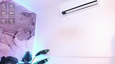 Snapshot of imleana chatting on 12-20-24, 08:55 Leana online show from 12-20-24, 08:55