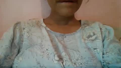 Snapshot of imlovelyrose chatting on 12-07-24, 05:04 ROSE online show from 12-07-24, 05:04