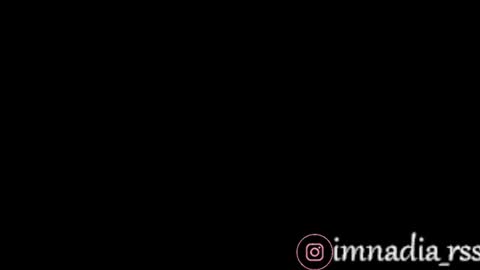 Snapshot of imnadiaroses chatting on 06-24-26, 04:11 Nadia online show from 06-24-26, 04:11
