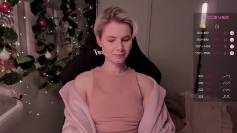 Mia online show from 12-22-24, 05:42