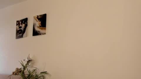 my name Imo  Fansly  online show from 04-10-26, 08:41