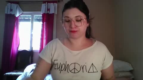 Snapshot of imsohornydacom chatting on 12-02-25, 04:24 Florencia online show from 12-02-25, 04:24