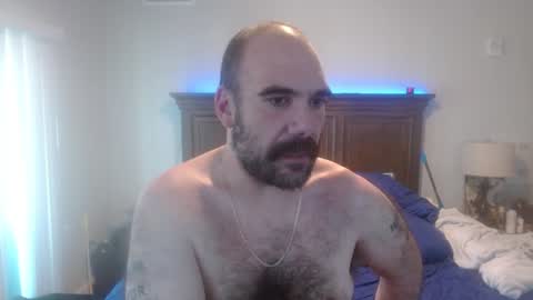 I use to be imeverythingandnothing online show from 12-08-24, 03:24