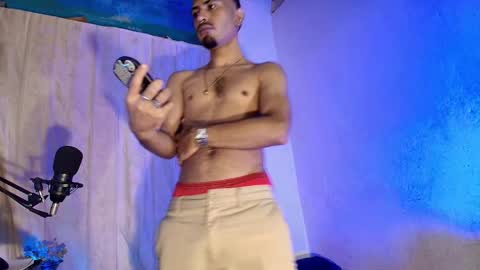 Snapshot of imyourg0d chatting on 10-25-25, 03:14 Daniel thumb up me please its important Im new INDEPENDENT MODEL online show from 10-25-25, 03:14