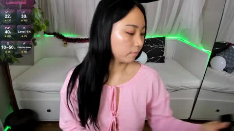 Snapshot of inari__okami chatting on 12-10-24, 09:01 INARI online show from 12-10-24, 09:01