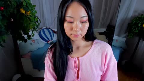 Snapshot of inari__okami chatting on 12-28-24, 10:55 INARI online show from 12-28-24, 10:55