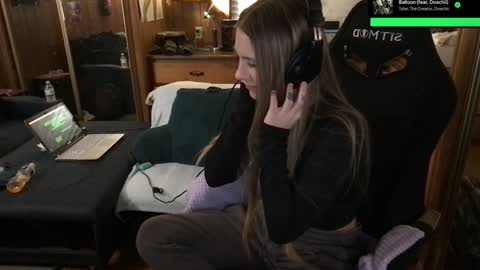 Carter online show from 02-04-25, 07:18