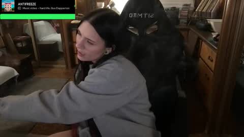 Carter online show from 12-16-25, 05:34