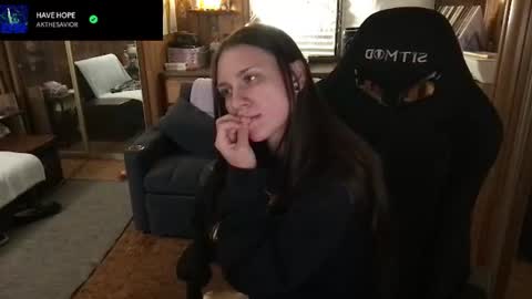 Snapshot of incognitoqueen chatting on 07-15-26, 03:56 Carter online show from 07-15-26, 03:56