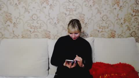 incredible_ariela online show from 01-17-25, 01:35