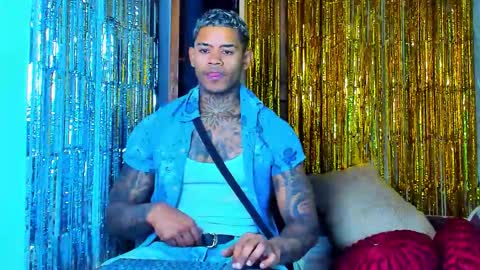 Snapshot of independent_project chatting on 03-15-26, 12:33 Jacobo online show from 03-15-26, 12:33