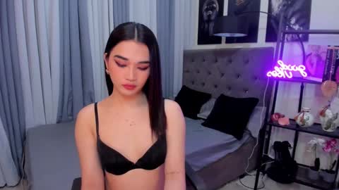 Snapshot of indestructabletrixie chatting on 12-04-24, 08:12 indestructabletrixie online show from 12-04-24, 08:12